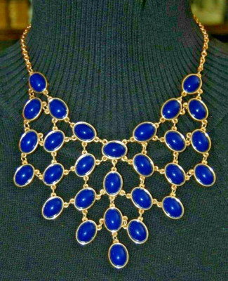 BEAUTIFUL COUTURE DARK BLUE ACRYLIC CABOCHONS ON GOLDEN METAL STATEMENT NECKLACE