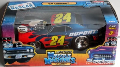 Muscle Machines Nascar '69 Camaro #24 Jeff Gordon DuPont 1-18