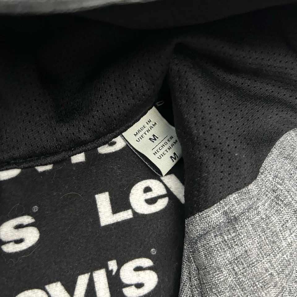 Levis Soft Shell Jacket Men’s Size Medium Gray Hooded Full Zip Outdoors - Image 3 of 4