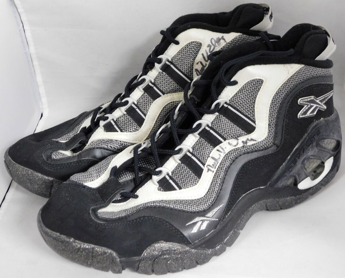 Nick Van Exel Signed Game Worn Reebok Shoes JSA Nick Van Exel Signed Game Worn Reebok Shoes JSA