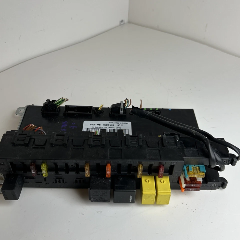 2005 MERCEDES BENZ SLK 350 SAM MODULE RELAY FUSE BOX 5DK008554 OEM - Image 4 of 4