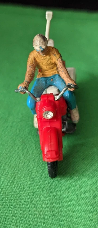  Motocicleta Harley Davidson 'Buzz' modelo británico #9689   Foto 2 de 4