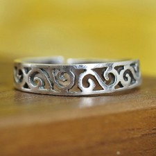Size 2, vintage Sterling silver handmade ring, 925 filigree band, open end