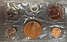 1982-P Official US Mint Souvenir Set No Envelope. See description!