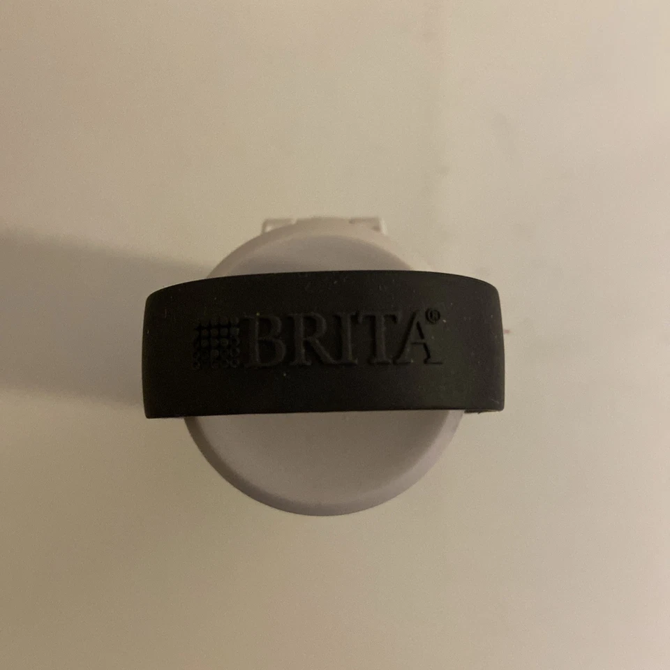 Botella de agua filtrada de acero inoxidable Brita de 20 oz diseño aislante sin BPA Foto 4 de 4