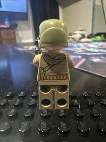 Lego Resistance Trooper Minifigure Female Star Wars 75177 sw0853 L17
