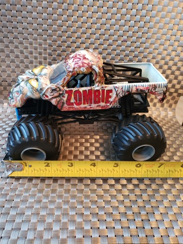 Mattel Hot Wheels Monster Jam Zombie Blue Tie Diecast Vehicle 1:24 Scale - Picture 3 of 12