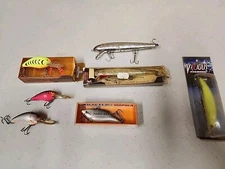 Lot of 7 FISHING Lures NEW (other) Rapala, Cordell, Bomber, Viscious