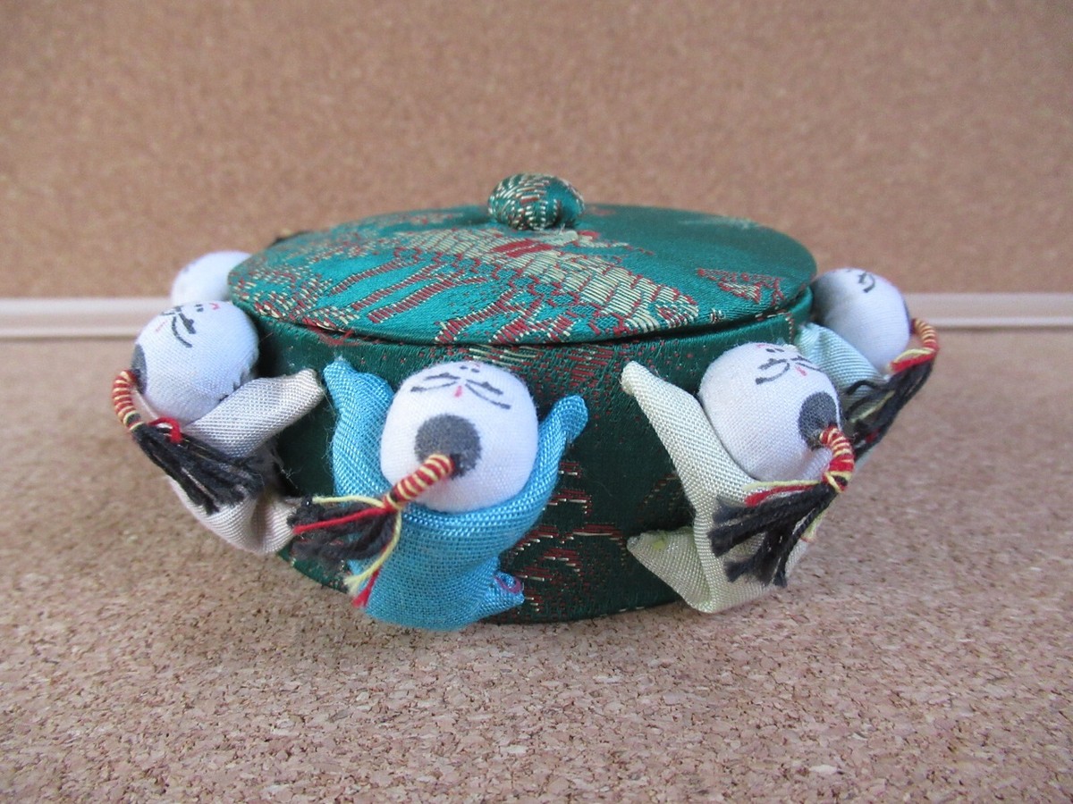 小物 SUMO Vintage Asian Chinese Round Pin Box Trinket Sewing Satin