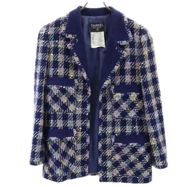 How to wear a Chanel style tweed jacket