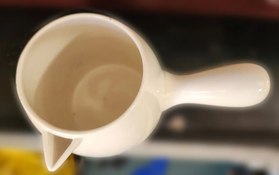 Jarra de chocolate caliente de cerámica Bonjour con mango  Foto 4 de 4