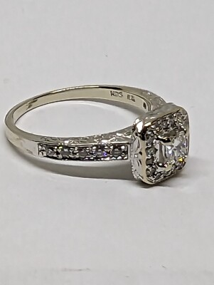 HELZBERG LADIES 14KT WHITE GOLD 1/2CTTW HALO DIAMOND