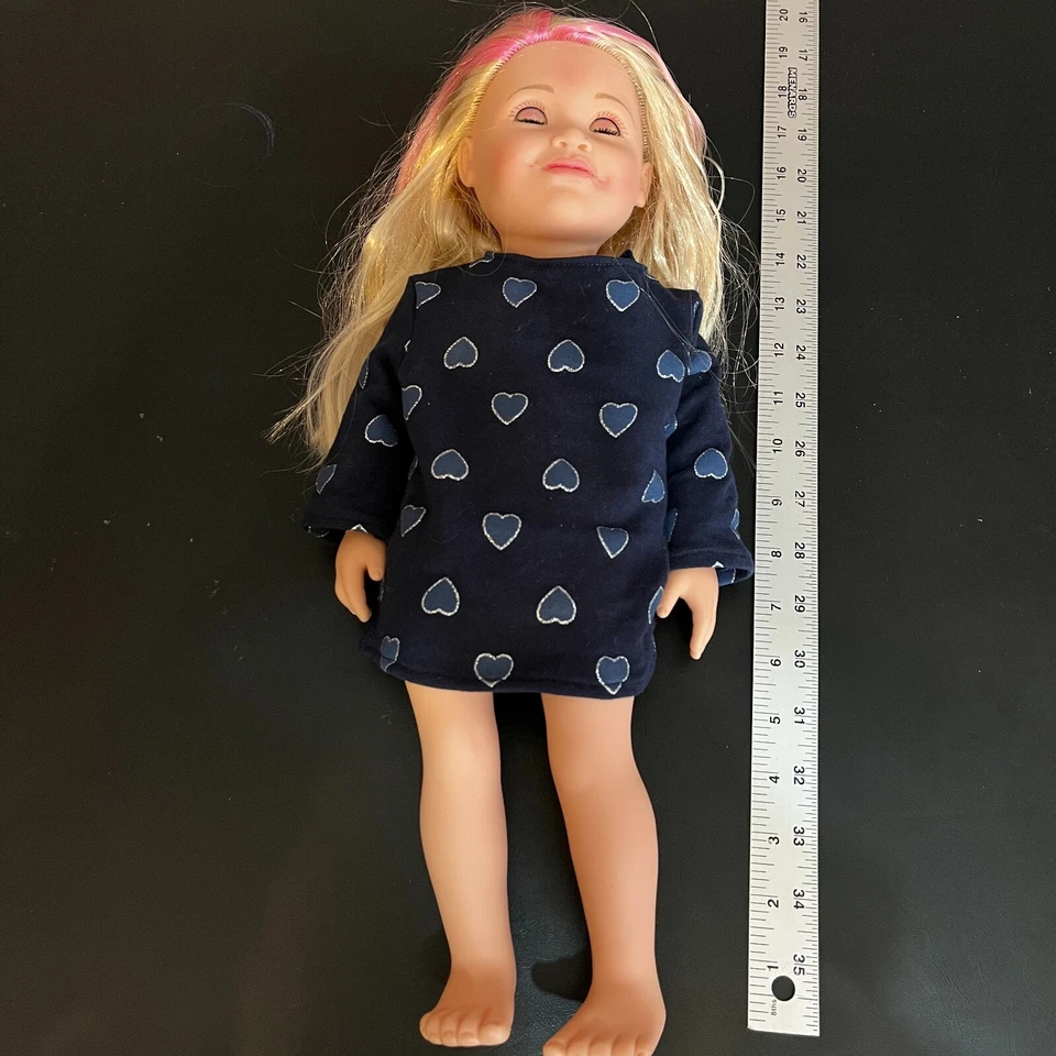 Muñeca Adora Charisma Brands 18" pulgadas F0211 rubia y ropa Foto 2 de 4