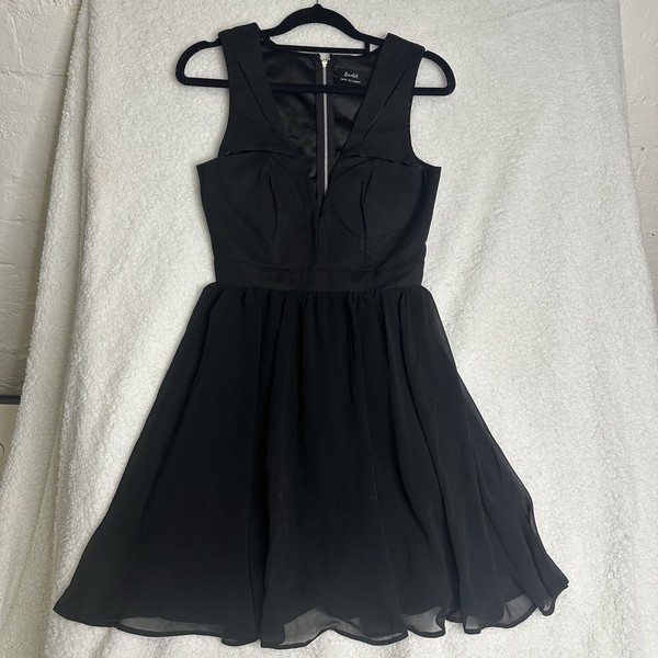 Bardot Womens Size 8 Dress Black Fit & Flare Cut Out Sleeveless Bustier Mini LBD