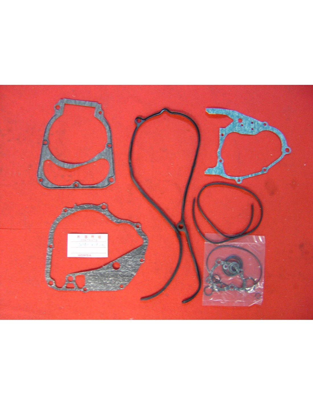 Pochette de joints bas moteur CH125 Spacy 88 haute résistance 061B1KV7T