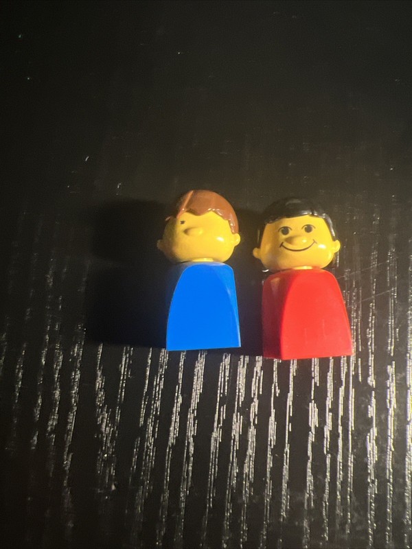LEGO Basic Figure Finger Puppet 1 Blue Boy 1 Red Girl Minifigure Vintage 1981