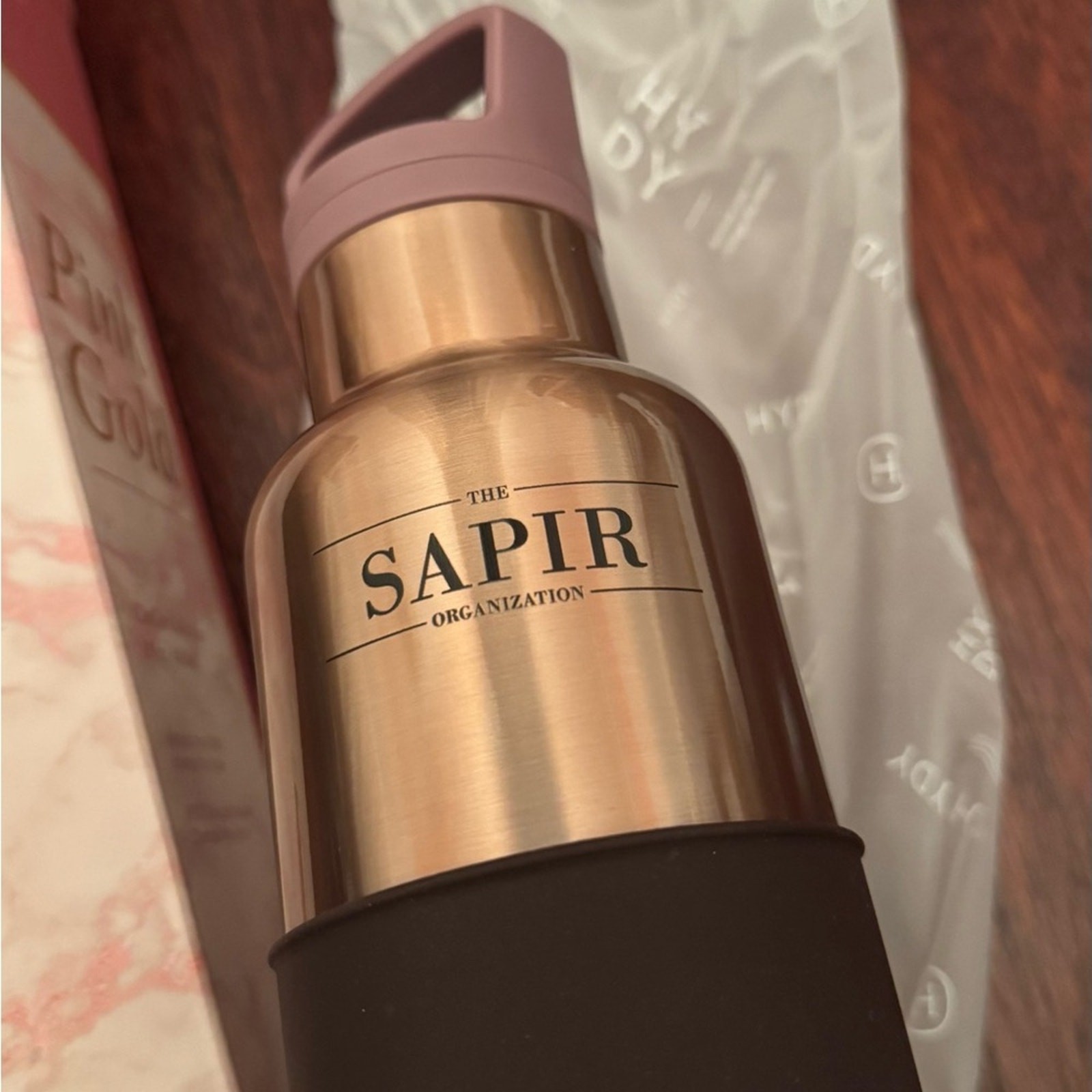 NEW IN BOX HYDY CinCin Pink Gold-Black Cherry 16 Oz thermal water bottle