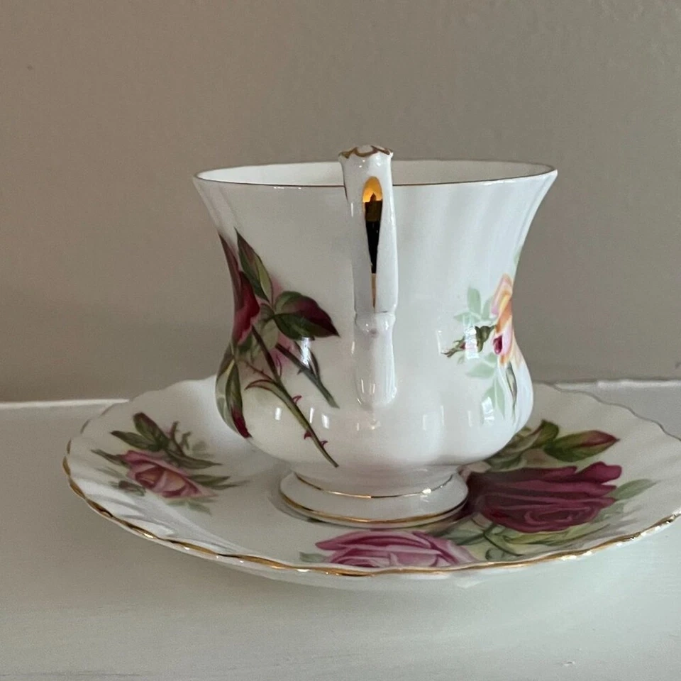 Taza de té y platillo Royal Albert Bone China de colección, "King's Ransom", rosa, rojo, rosa Foto 4 de 4