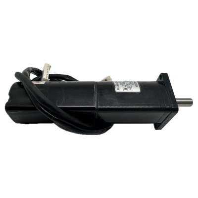 .LK4112 Servomotor Yaskawa SGM-01A3SU21 D 8mm L 23mm