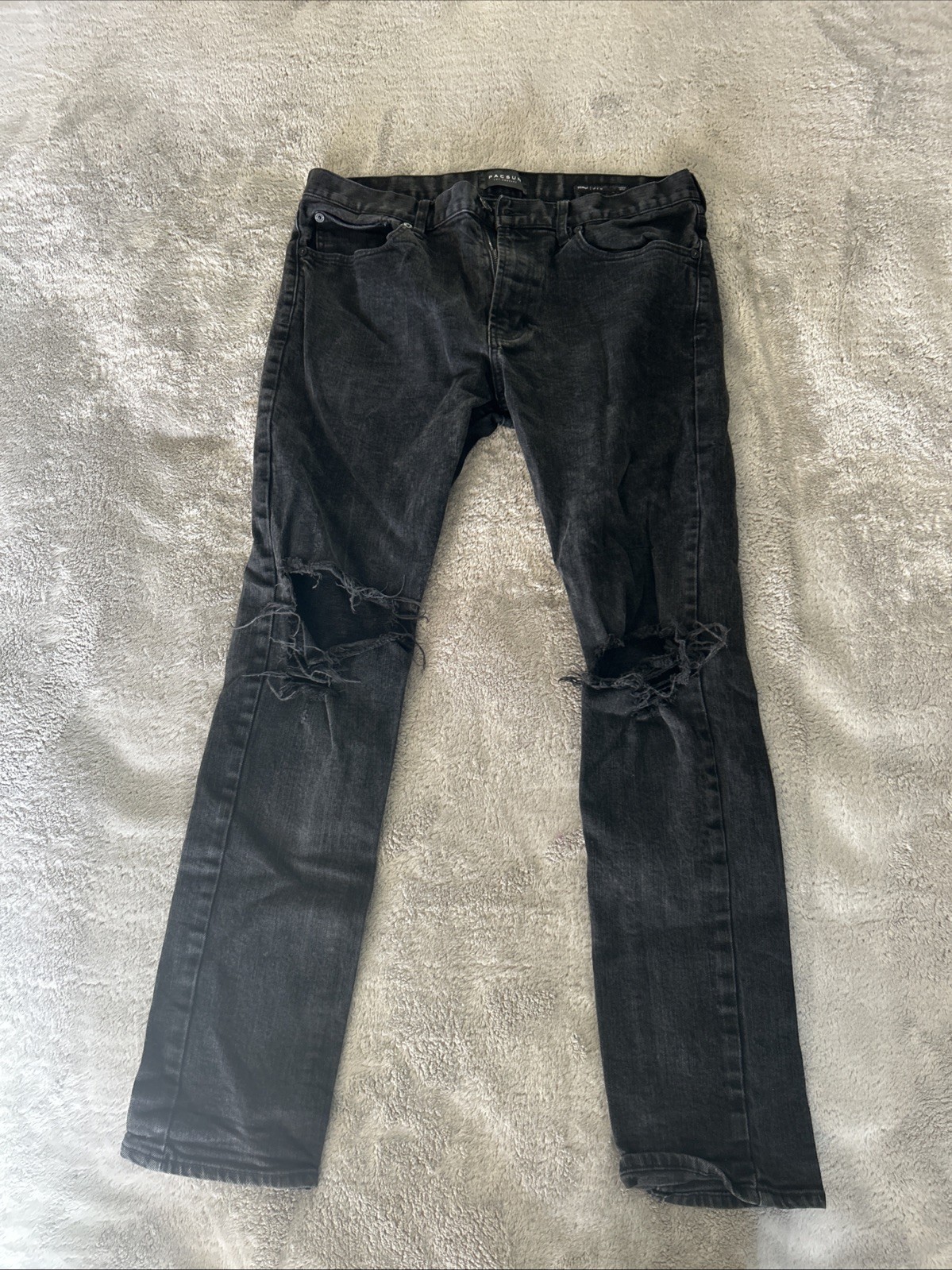 PacSun Skinny Jeans Mens 34x32 Black Stacked Skinny Distressed Knees-image