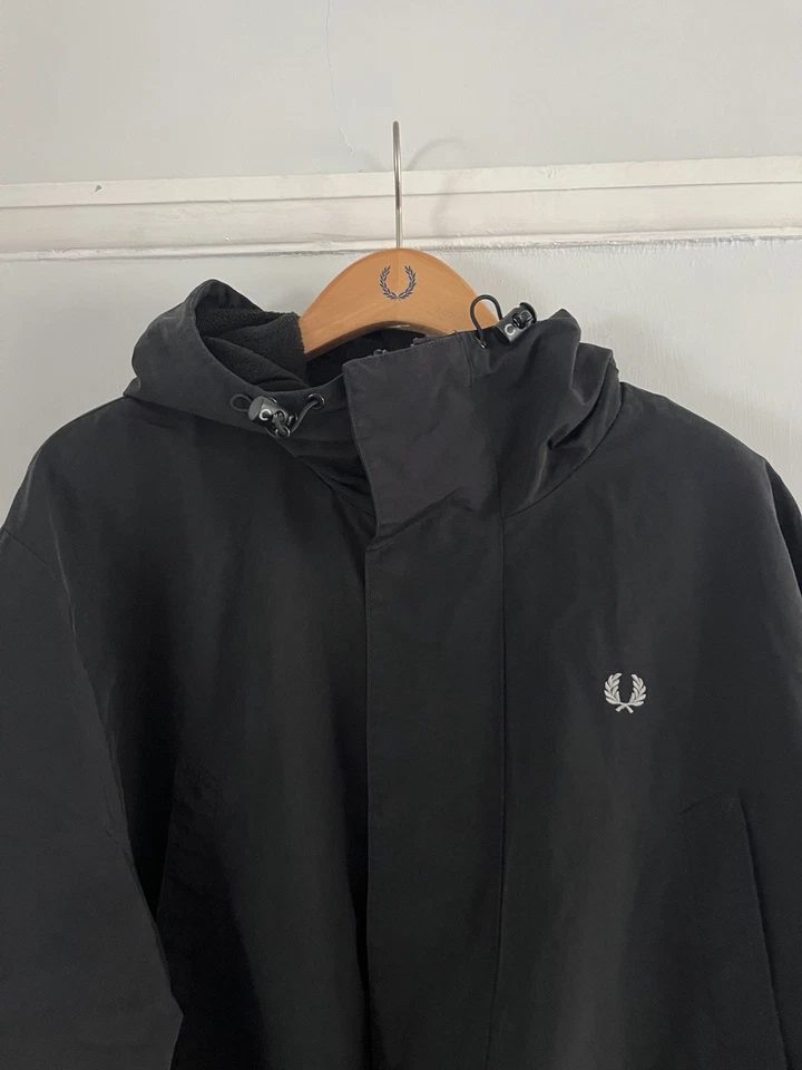 Fred Perry Padded Fleece Lined Patch Pocket Coat Black XXL - Image 4 of 4