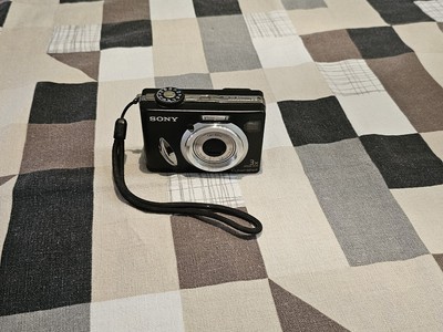 SONY DSC-W15 Cyber-Shot Digitalkamera 5.1 MB, 3x opt. Zoom In mint condition!