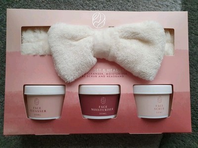 Damen Gesicht Geschenkset & Stirnband, inkl. Reiniger, Feuchtigkeitscreme, Peeling & Stirnband