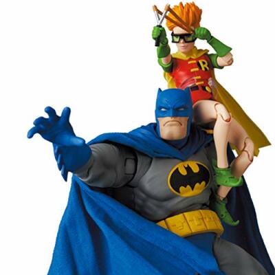 メディコムトイ　マフェックス No.139 バットマン ブルーバージョン&ロビン Medicom Toy MAFEX No.139 Batman Blue Version & Robin The