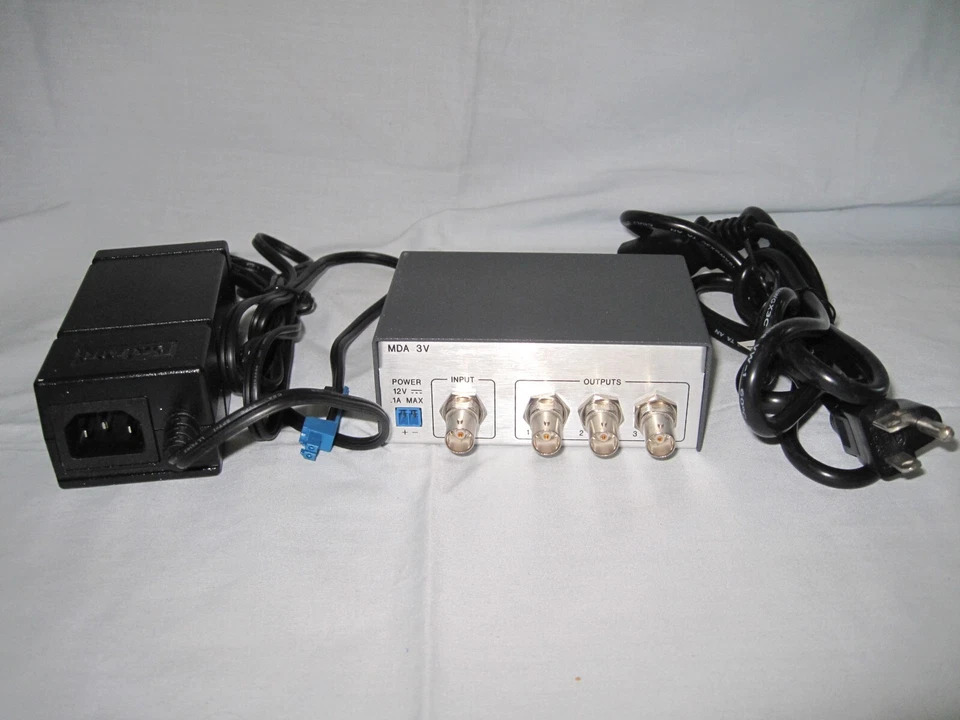 EXTRON MDA 3V Component Distribution Amplifier - Image 2 of 3