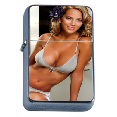Argentina Pin Up Girls D4 Flip Top Oil Lighter Wind Resistant 