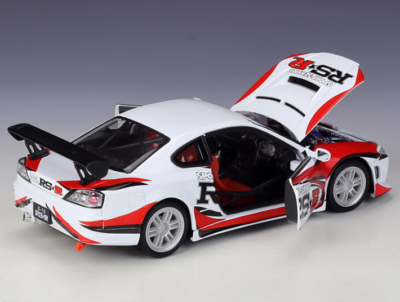 ミニカー NISSAN Silvia15 Welly 1:24 Nissan Silvia S-15 RS-R Diecast Model Racing Car