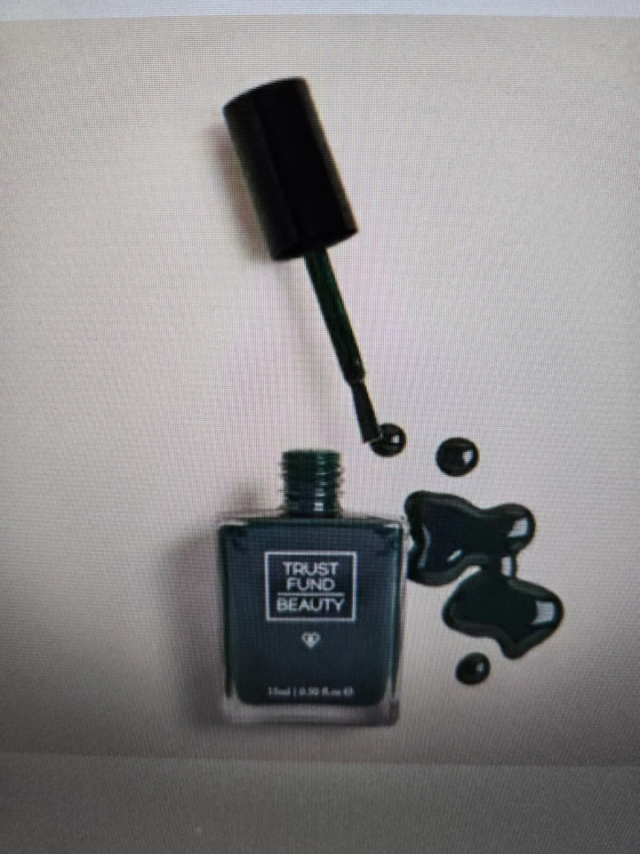 Esmalte de uñas Trust Fund Beauty I Kaled It Forest Green 5519 vegano sin crueldad  Foto 2 de 2