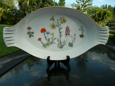 LE FAUNE FIRE PROOF PORCELAIN  FRANCE  14''  BY 8'' BY 2'' CASSEROLE  WILD FLOWER 