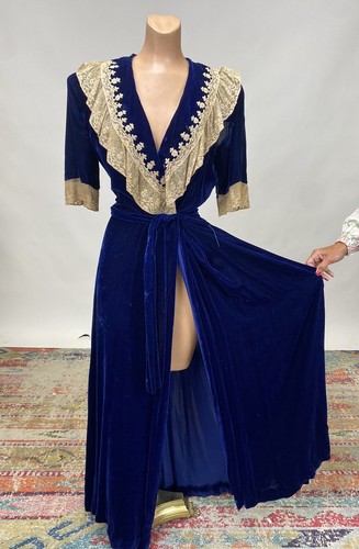 1930s Vintage Henri Bendel Cobalt Blue Silk Velvet Lace Trim Dressing Gown Robe - Picture 1 of 17