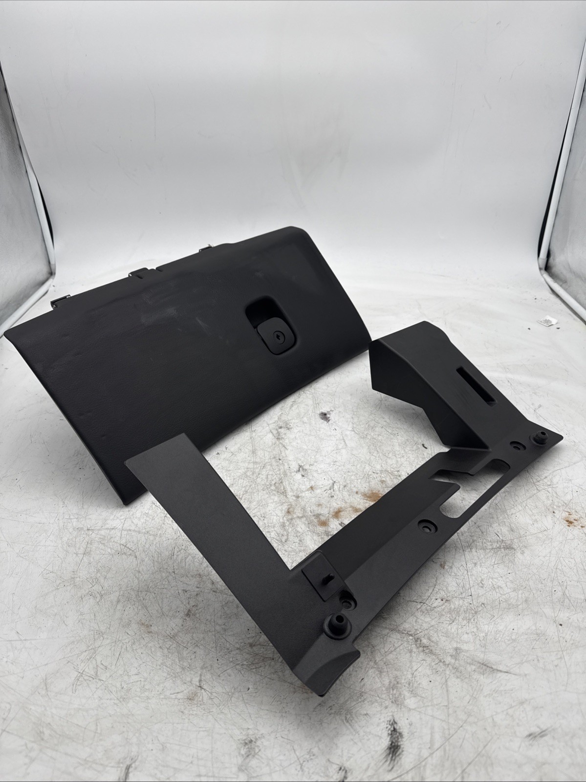 06-13 CHEVROLET CORVETTE C6 DASHBOARD COMPLETE GLOVE BOX LOCK ASSEMBLY BLACK OEM