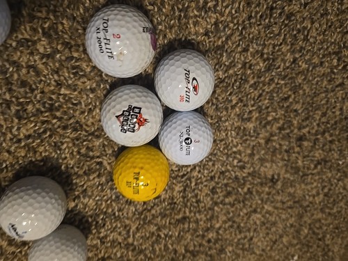 41 Used Golf Balls Various Condition / Callaway, Maxfli, Taylormade, Top Flite - Picture 12 of 16