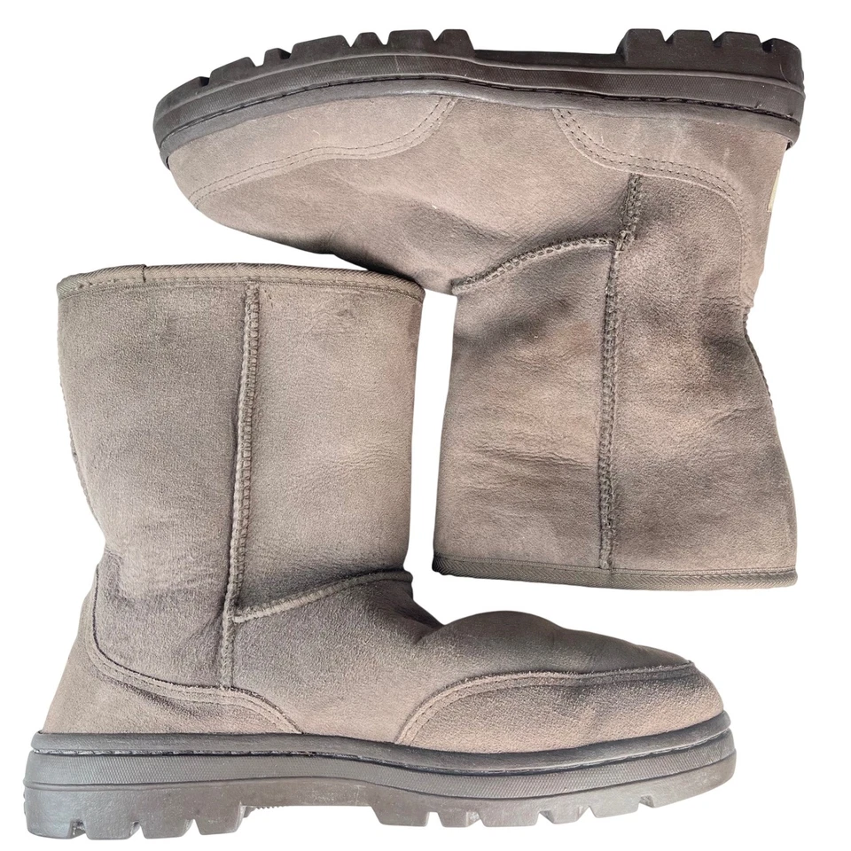 Botas UGG Australia Ultra Cortas Para Hombres 5220 Gris Gamuza Piel de Oveja Forradas M9 Foto 2 de 4