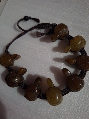 Vintage Handgeschnitztes Karneol Schildkröte Armband ~ jeweils 1" lang ~ 3 grün & 5 braun ~ #4031