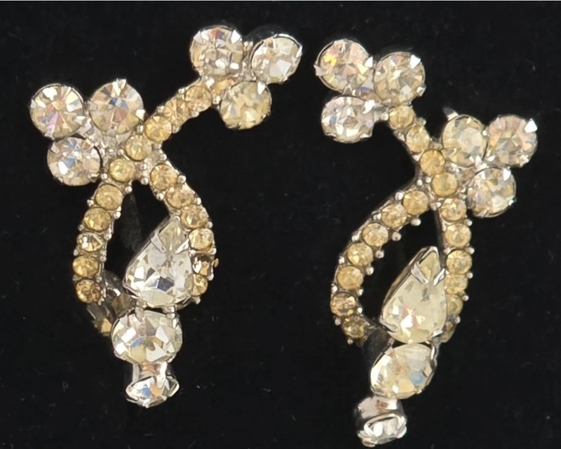 50s FLORAL SPRAY BROOCH & CLIP-ON EARRINGS SET ☆TEARDROP LEMON & CLEAR CRYSTALS
