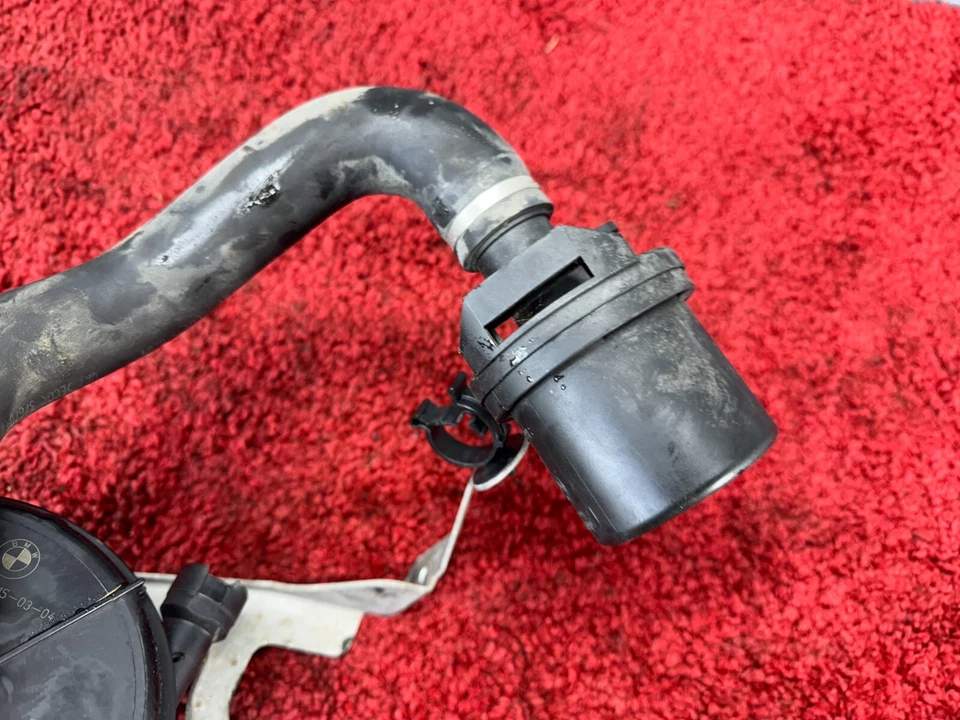 Bomba secundaria inyección emisiones aire smog BMW E60 E61 E63 E64 E65 E66 OEM 118K Foto 2 de 4