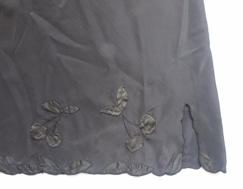 Saks Fifth Avenue Vintage Black Half Slip with Hand Embroidered Cherries - Picture 4 of 9