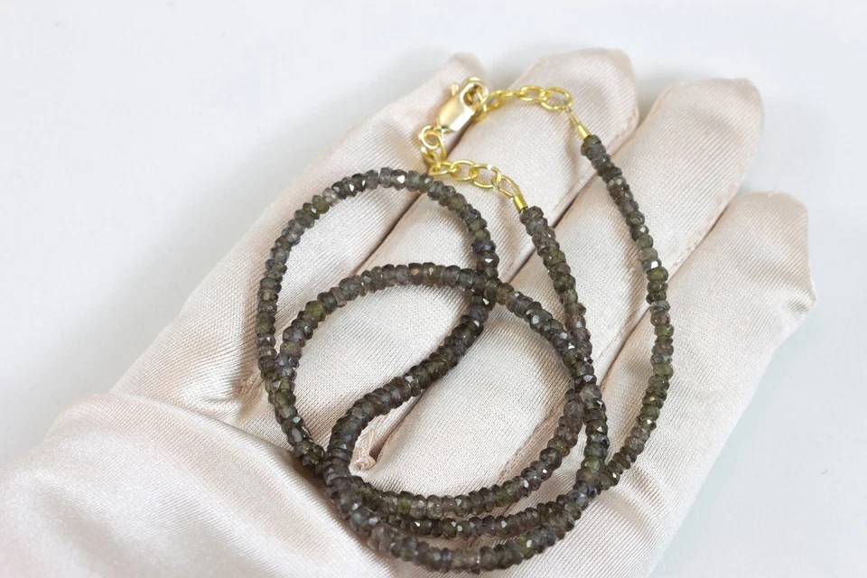 Collar Granate Cambio de Color Hilo Sólido Spestine 18 19 Pulgadas Oliva Delicado Foto 2 de 2