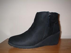 skechers tumbleweed boots