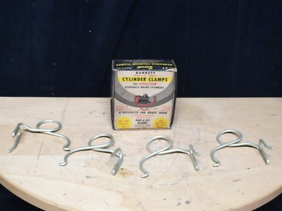 Vintage BARRETT - HYDRAULIC BRAKE CYLINDERS CLAMPS (4) - MODEL B-182 - NOS