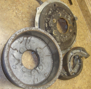 1988 Suzuki ATV Quad Runner LT-4WD LTF 250 LT250 Rear Brake Drum Hub Cover Shoe