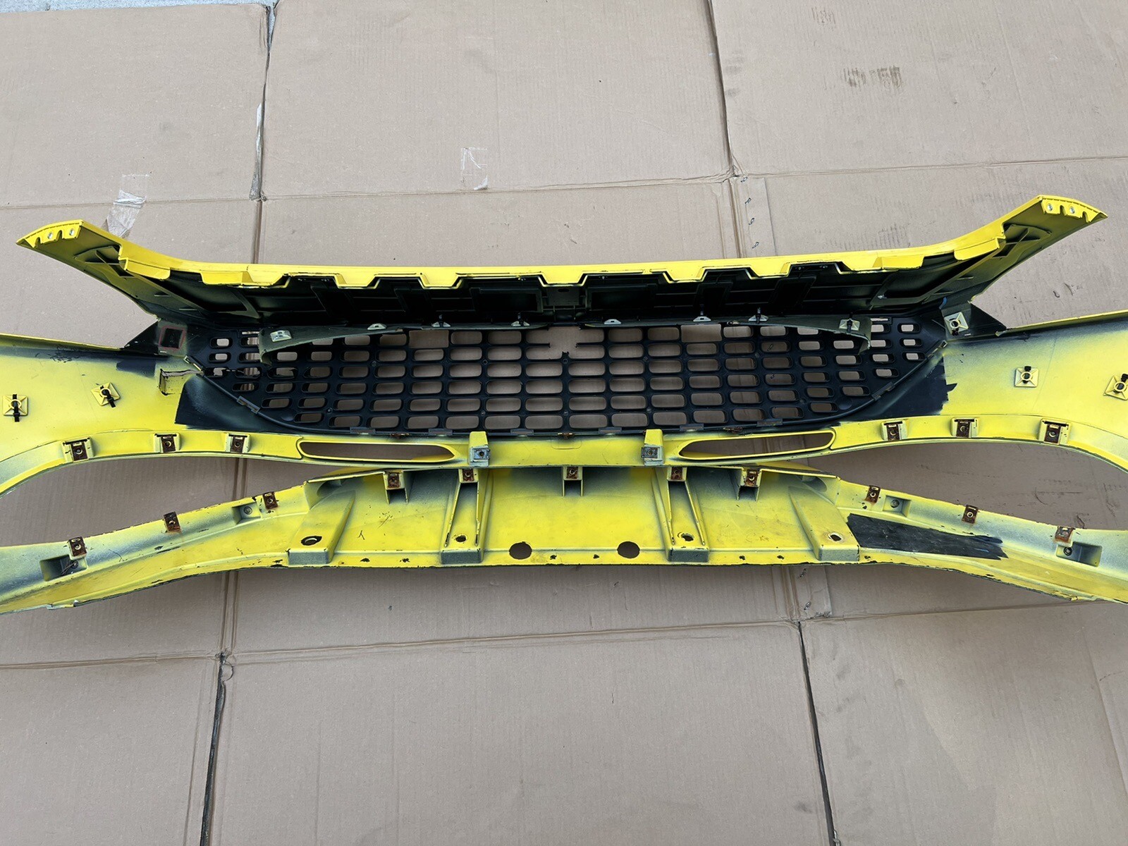 ✅🔥 FERRARI F169 ROMA FRONT BUMPER COVER 2020 2021 2022 2023 898568 OEM Yellow