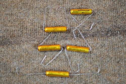 Pack of ( 5 ) 200uF 25V. DC Axial Electrolytic Capacitor NEW - Picture 2 of 4