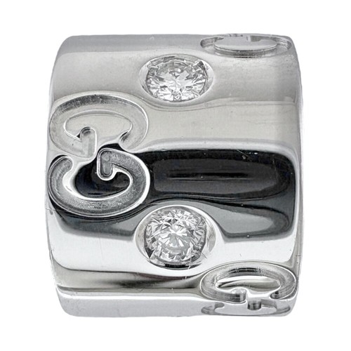 GUCCI Pendant top K18 white gold diamond icon used