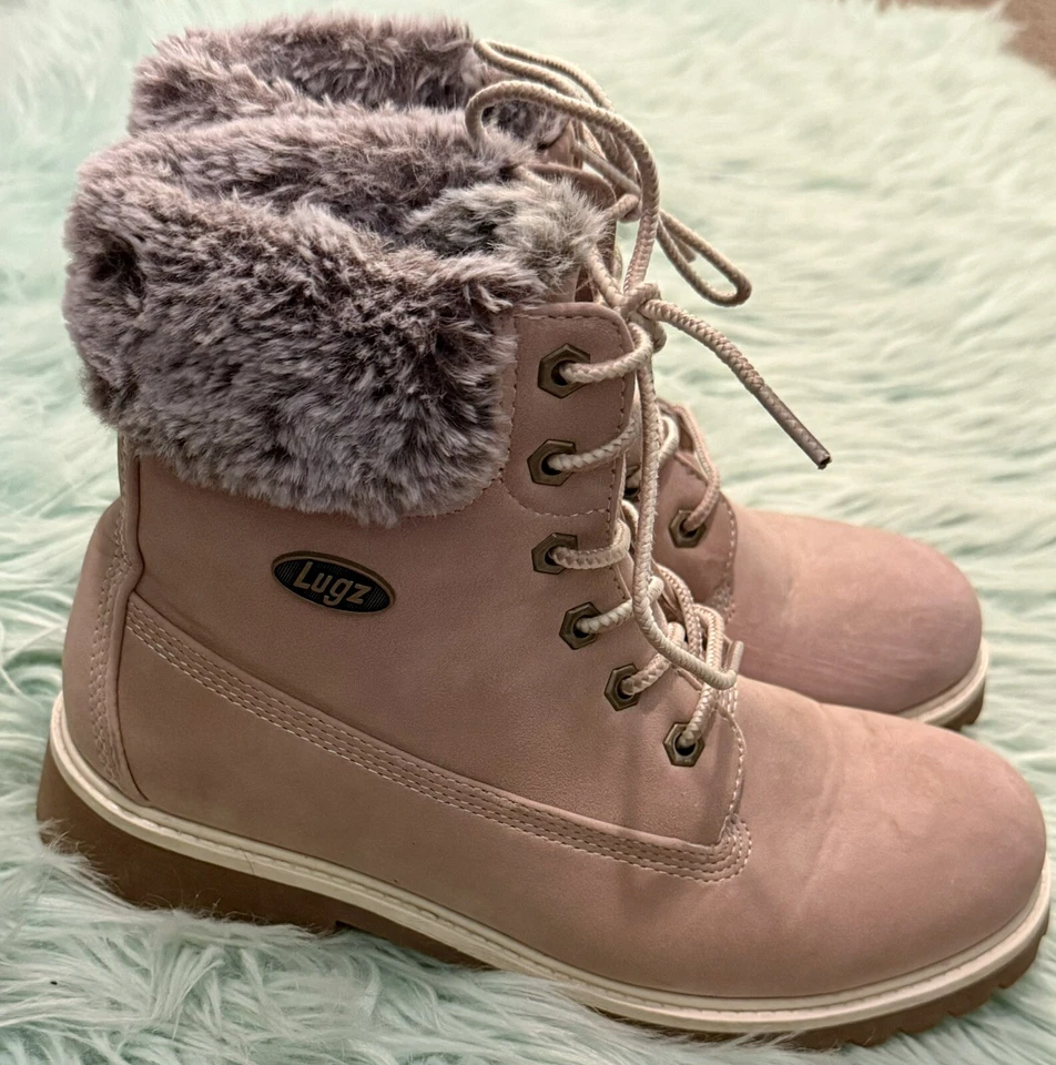 Lugz Parker Faux Fur Boots Womens Size 8.5 Light Pink Lace Up - Image 2 of 4