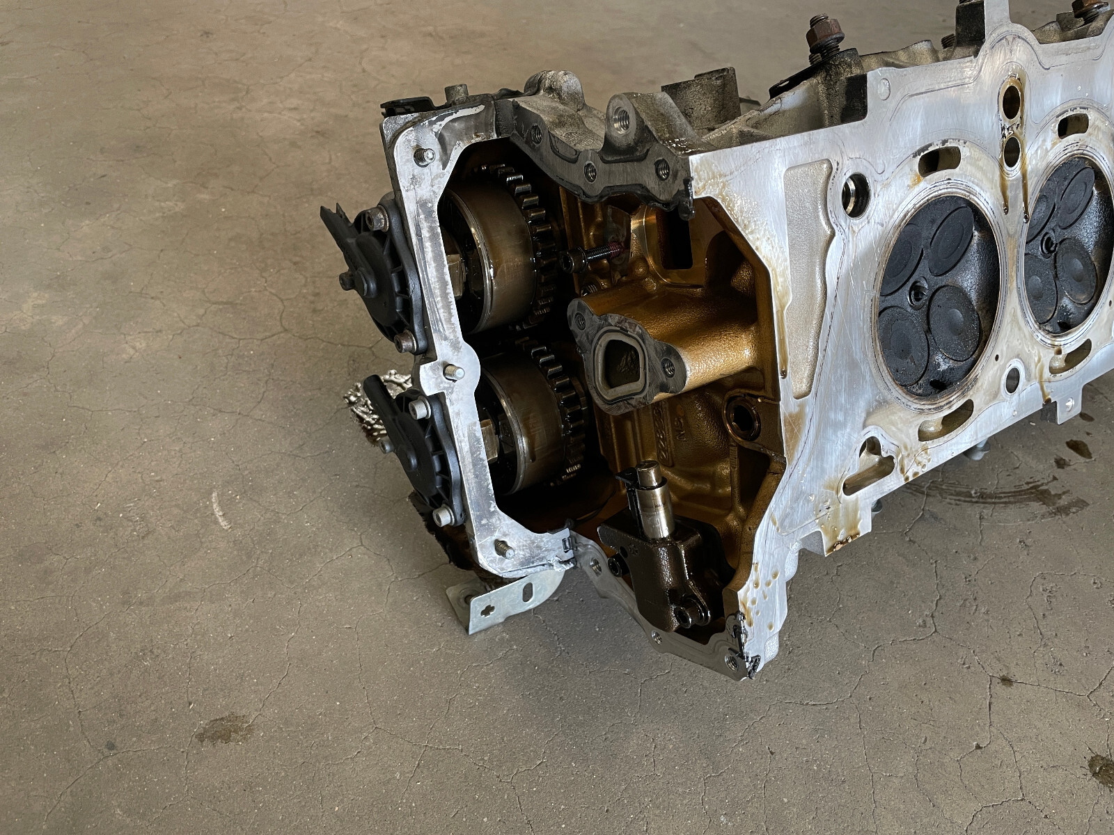 14-20 MASERATI GHIBLI LEFT DRIVER SIDE ENGINE CYLINDER HEAD 1376 OEM
